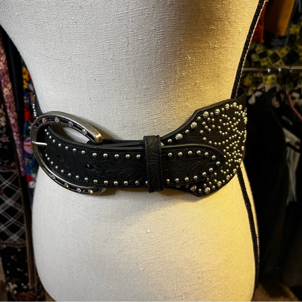 3D Belt Rhinestone Tooled Belt - Picture 2 of 4